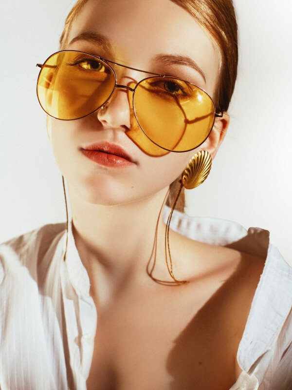 About Us Fashion Designer About Owner Img 1